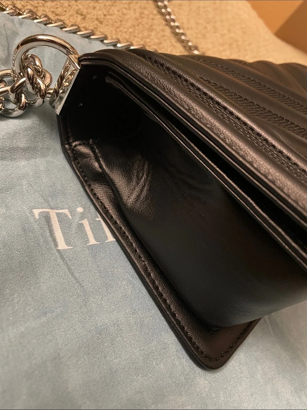 Tiffany & Fred Black Chevron Leather Crossbody with Silver Chain - Picture 5 of 14
